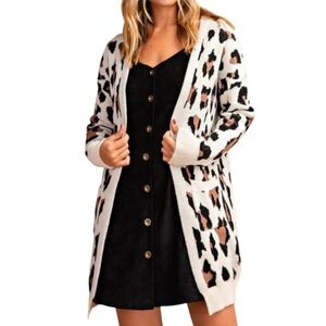 FSL Apparel Women's Large Leopard Print Open Cardigan. Size Medium
